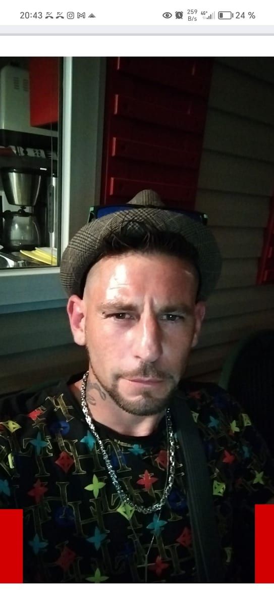 Profil von Djebril